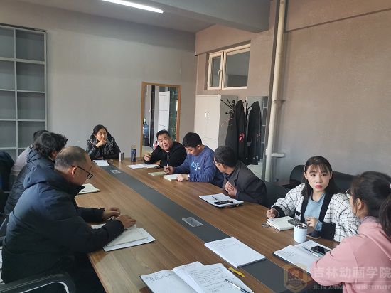 副院长韩丰波出席本次座谈会