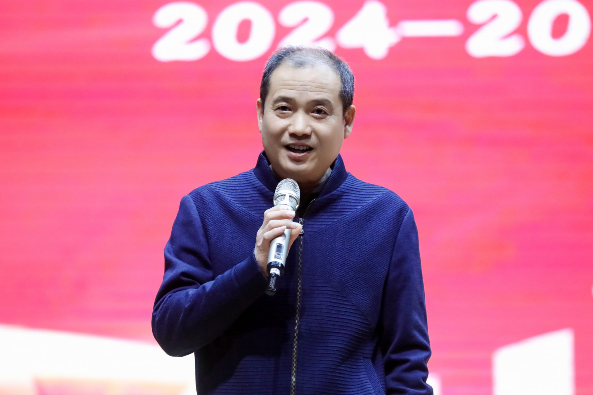 树立优良懂球体育官网优惠活动榜样