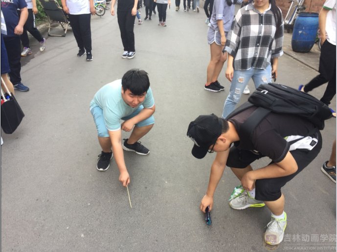 通过同学们切身行动
